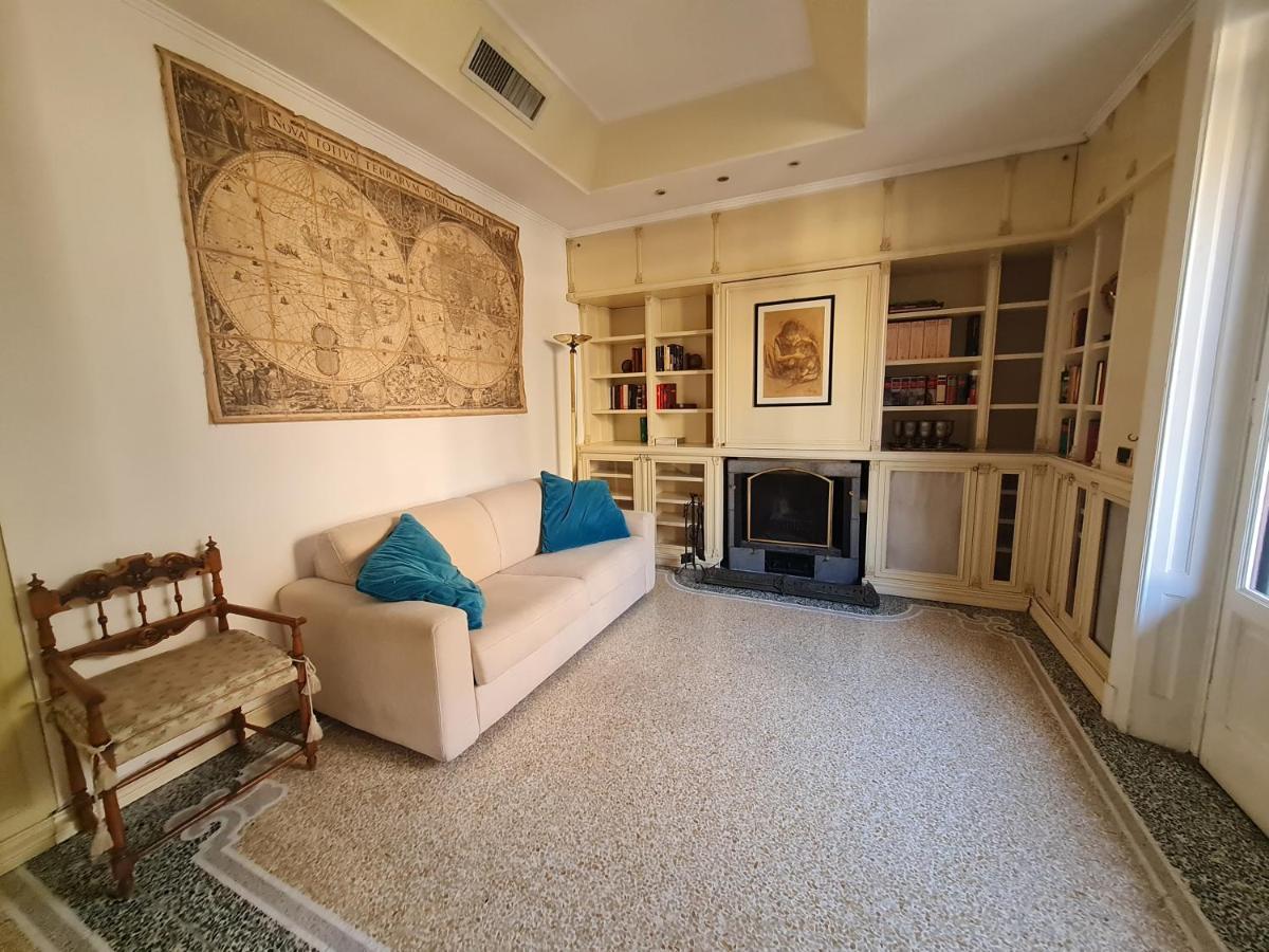 Fontana Cozy Apartment Милано Екстериор снимка